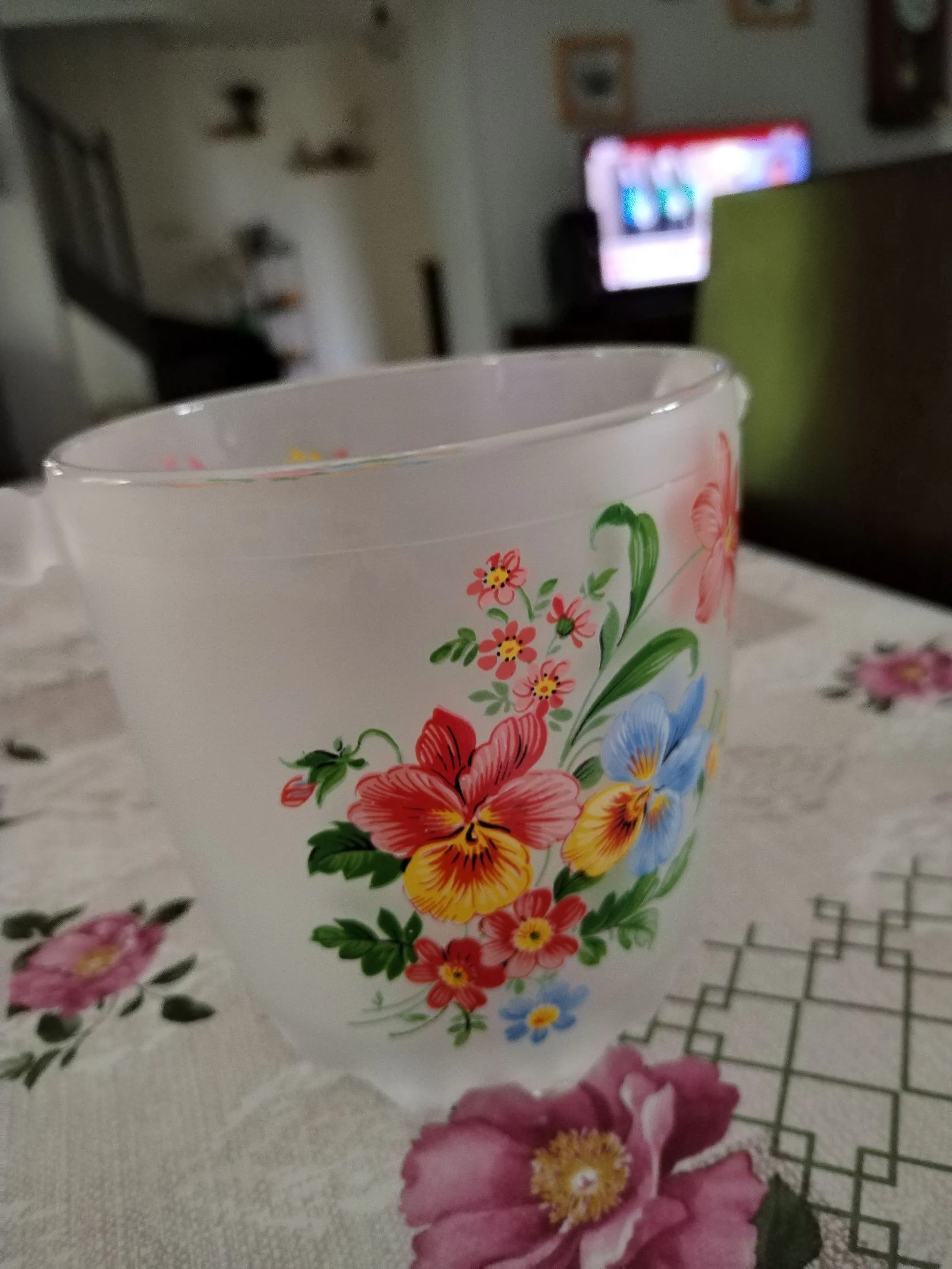 Hermoso cubo para hielo vintage con decoraciones florales de campo, vidrio escarchado – photo 2